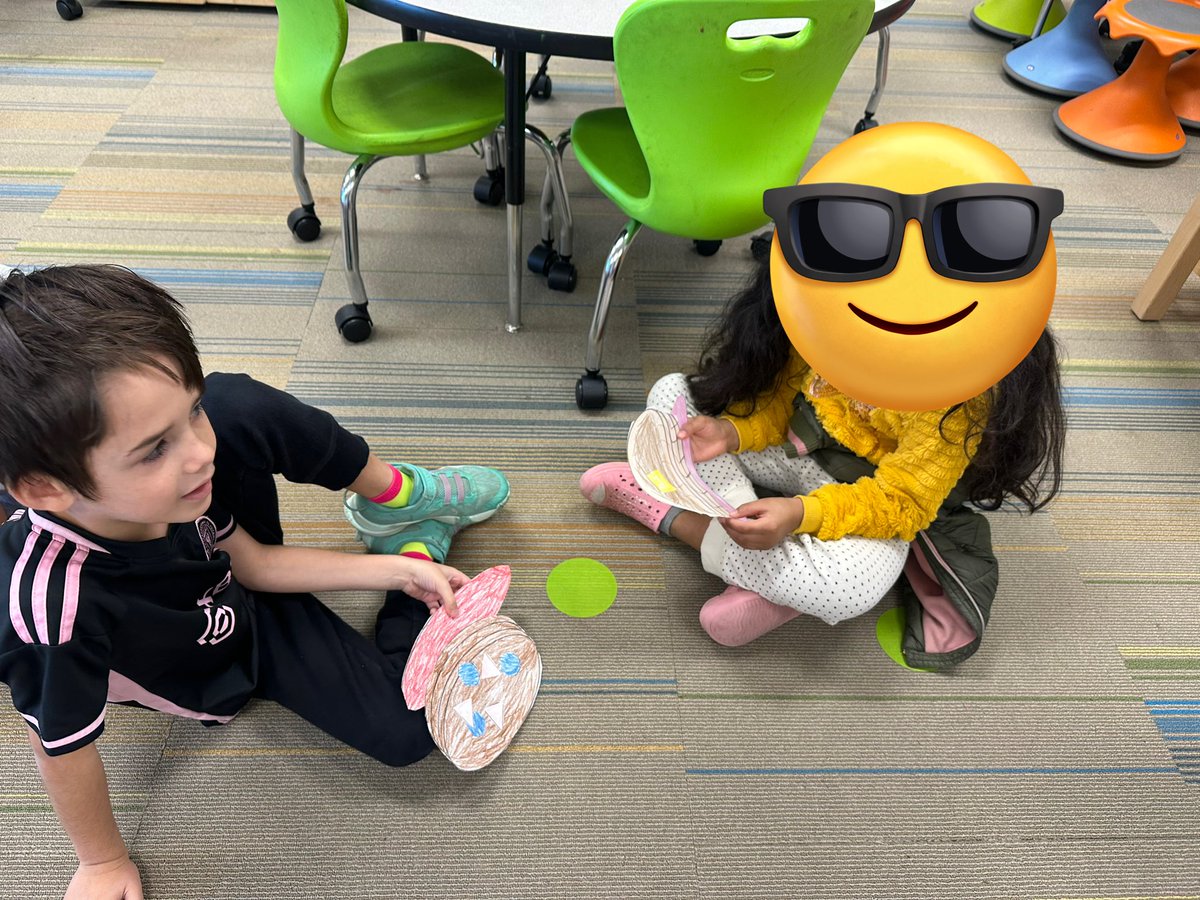 Kelly Dickerson tweet media