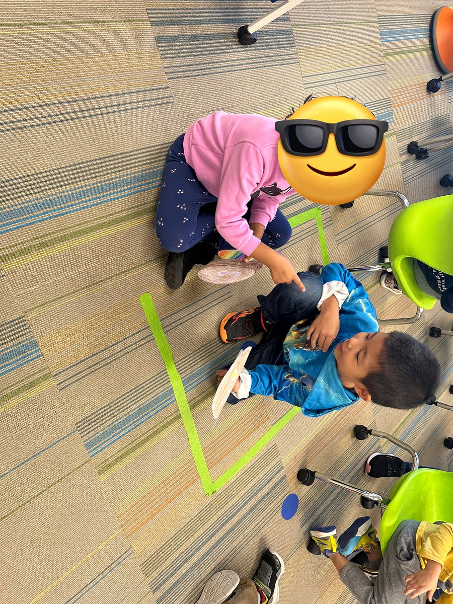 Kelly Dickerson tweet media