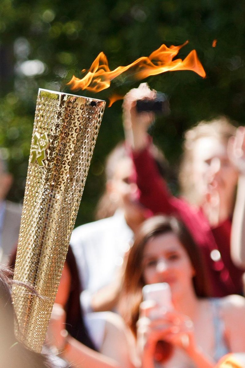 BayeuxOfficiel's tweet photo. 🔥 Le 30 mai prochain, la #FlammeOlympique traversera #Bayeux 👉 Pour faire de cette journée un moment de fête et de partage, la Ville lance un appel à projets : chaque personne, groupe de personnes ou structure peut proposer une idée, une action, pour rendre le parcours de la flamme aussi dynamique et animé que possible. L'appel à projets est ouvert jusqu'au 31 décembre 2023.
ℹ https://t.co/hgIy4Yssca