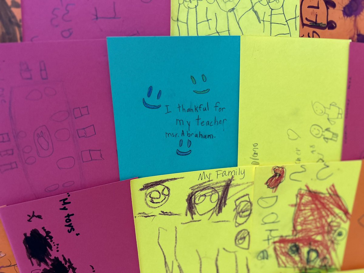 BennettDpscd's tweet photo. This Thanksgiving season we asked our students to share what they were thankful for. Their ideas came to life with this wonderful Thankful Turkey that is now on display in our hallway. https://t.co/xzVPMH2LiM
