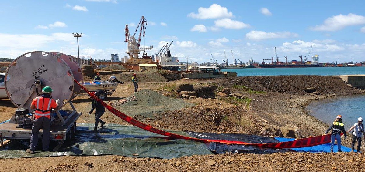LeFlochDepol's tweet photo. Formation de lutte antipollution pour la société Le Nickel-SLN en Nouvelle-Calédonie / Oil spill response training for the company Le Nickel-SLN in New-Caledonia
@GroupeEramet #oilspill #formation #training #nouvellecaledonie #newcaledonia
👉 more information on our website https://t.co/7YqxgviDcb