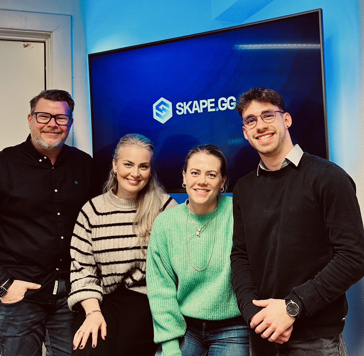 SkapeGG's tweet photo. Thank you @SILERZZ  for visiting the Asker, Skape Office - and some of our  lovely team-members  - What a great time🔥🙌🏼😇 https://t.co/Uuf4VNXph3