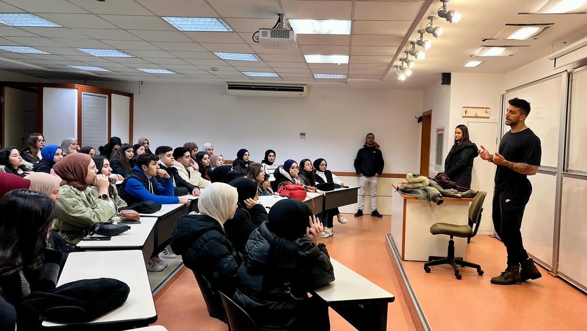 SMEEAL's tweet photo. Mehmet Emine Akdoğan Proje Anadolu Lisesi tarafından 12.sınıf öğrencilerimize mesleki rehberlik kapsamında Ankara Bilkent Üniversitesi ve Hacettepe Üniversitelerine gezi düzenlendi.Fakülteler, laboratuvarlar, üniversitenin sosyal ve fiziksel imkanları hakkında bilgi edindiler . https://t.co/UTDyUsf9Ws