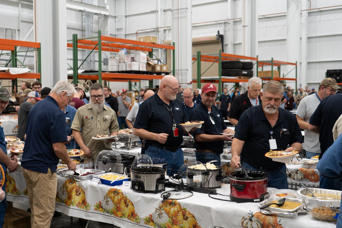 TeledyneBrown's tweet photo. Grab a plate! TBE's manufacturing team held their annual Thanksgiving luncheon with no shortage of delicious food to eat. Thank you to our incredible manufacturing teams for the hard work you do every day!
#ThanksgivingLunch #Thanksgiving #Manufacturing #TBE https://t.co/onKj9st1cS