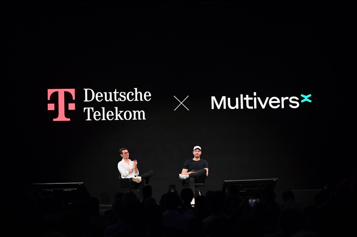 BitcoinCouteau's tweet photo. J'ai pondu une petite thèse à la va vite ! C'est ultra spéculatif et pas spécialement sérieux mais ça vous plaira peut être ? 😊

"Deutsche Telekom et MultiversX vont approfondir leur partenariat au point d'utiliser la blockchain pour passer des appels et envoyer des messages audio/vidéo!

Pour aller encore plus loin dans la spéculation je dirais que T mobile et Starlink travaille déjà sur la téléphonie satellitaire. Une future collaboration entre Deutsche Telekom, Starlink et MultiversX permettrait à l'ensemble des habitants de la Terre d'avoir acces à internet et à la téléphonie sans aucune censure possible.

Cette collaboration permettrait de bancariser le monde entier grâce à la SuperApp xPortal en apportant une véritable propriété des actifs.

Et pour aller toujours plus loin, je dirais que la blockchain MultiversX pourrais être utilisée comme Truth Machine (peut être sur X ?) afin de résoudre la crise de confiance dans l'information que traverse nos sociétés modernes. La blockchain prouverait ainsi qu'elle est fonctionnelle à l'échelle d'internet.

Mais je pense également que xPortal pourrait être utilisé pour se connecter à des jeux vidéo online. Avec le jumeaux numérique dans l'application chaque personne pourra prouver son identité pour s'authentifier. La collaboration avec Tencent pourrait mener à ce type d'usage par exemple. Peut être même qu'une application de jeu mobile pourrait être disponible dans le Hub de xPortal ?

Les applications sont multiples, vaste est le champ des possibles ! Mais si la technologie est fiable tout devient possible !"

Alors ça vous plait ? 😁

Vous pouvez faire vos propres hypothèses et peut être gagner 100 EGLD comme le dit ici @beniaminmincu ⬇️