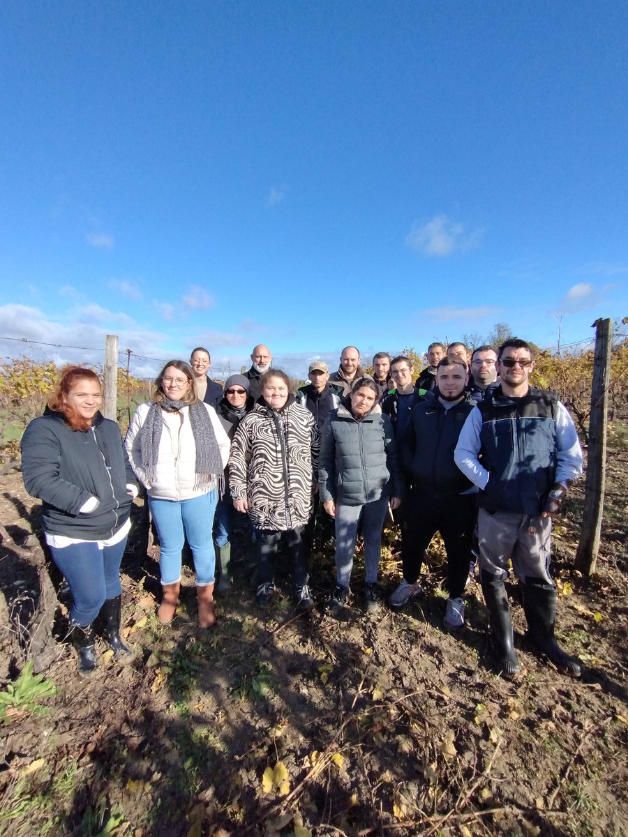 MLArcCharente's tweet image. Ce matin visite du chantier d'insertion Le Chantier d'à Côté à Cherves Richemont 
Cette visite rentre dans le cadre de la semaine européenne pour l'emploi des personnes handicapées 💪

C'est l'ADAPEI qui a organisé les visites pour les jeunes demandeurs, merci pour l'accueil 🙏