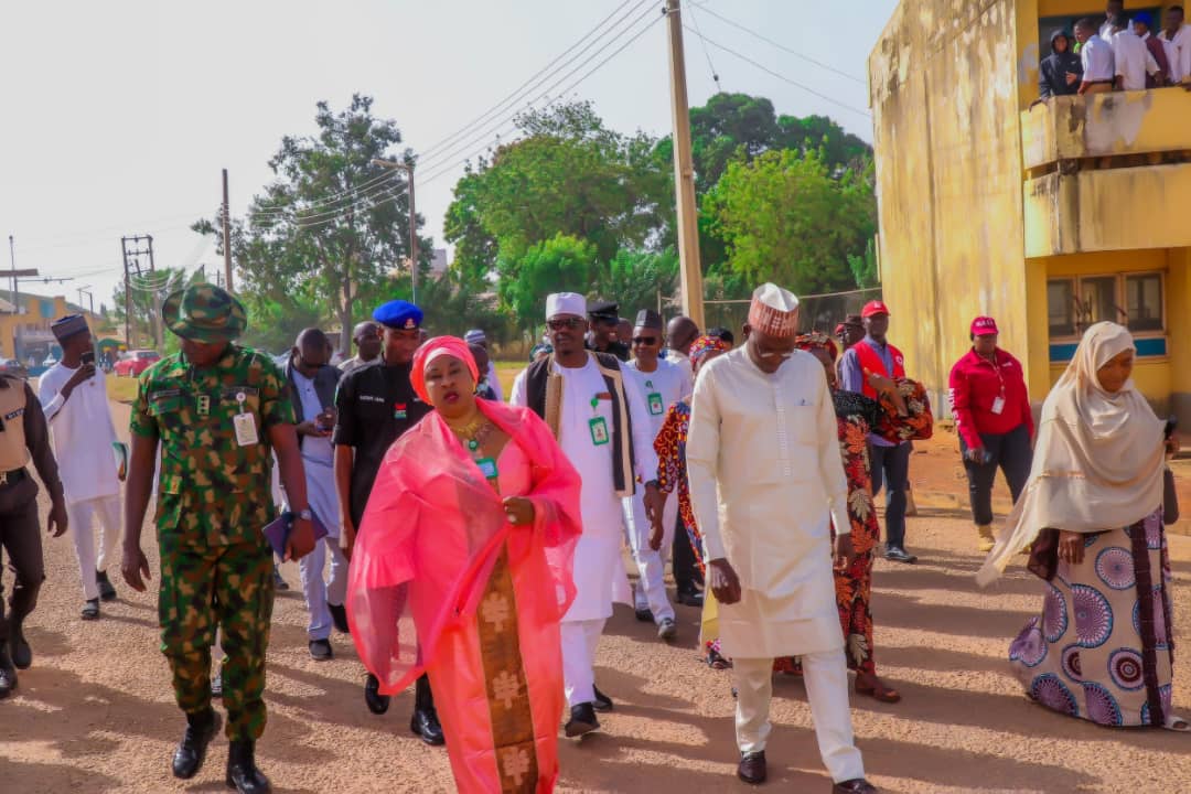 Earlier today, the Commissioner,@KDHSSD, @salisu_haj represented the @GovKaduna, Senator Uba Sani at the formal Closing Ceremony of the 2023 NYSC Batch 'C' Stream I Orientation Course held at NYSC Temporary Orientation Camp Government College, Kaduna .@DepGovKaduna @cemarwan