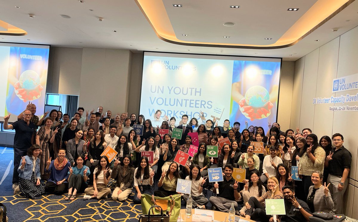 UNVAsiaPacific's tweet photo. Learning is an integral part of UNV' assignments!

UN Youth Volunteers from across Asia &amp; Pacific meet in Bangkok for the Assignment Preparation Training.

@ChristianHainzl applauded their contribution to accelerate the #SDGs &amp; urged them to be good ambassadors of #volunteerism. https://t.co/ylu4tI81js