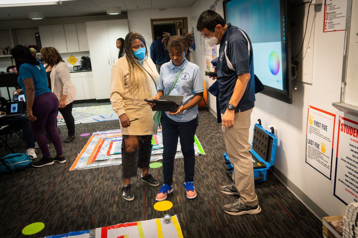 Last week, we had our annual Math &amp; Science Night and Thanksgiving Dinner. Our parents and families had the opportunity to see what they scholars have been learning in their math, science, and tech spaces, and we’re able to participate in a few of the lessons. 

#HUMS