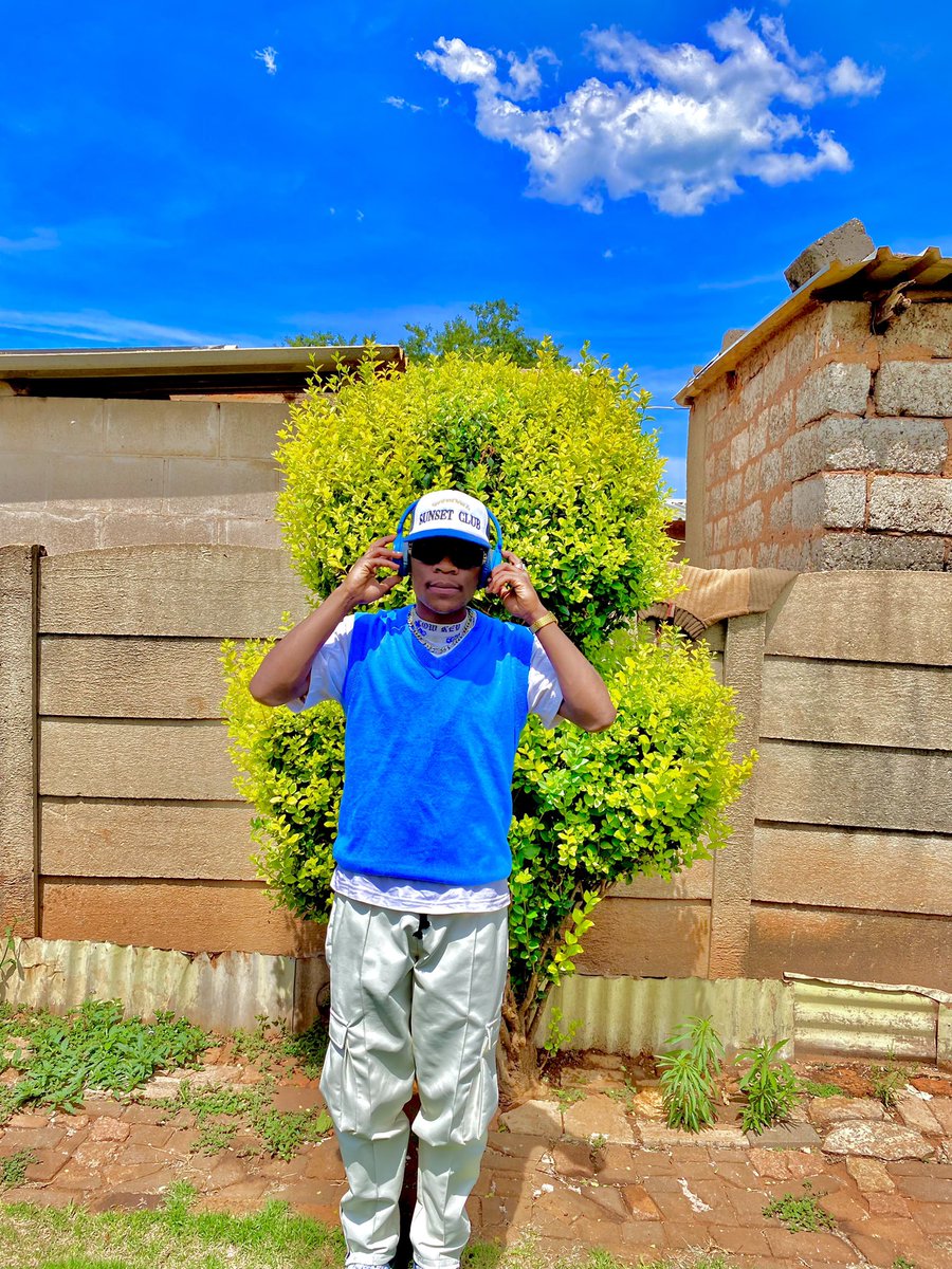 blacksosagoat's tweet photo. 🥺💙🐐black Sosa on blue Tuesday 💙I choose my self https://t.co/QVTxB8ASZR
