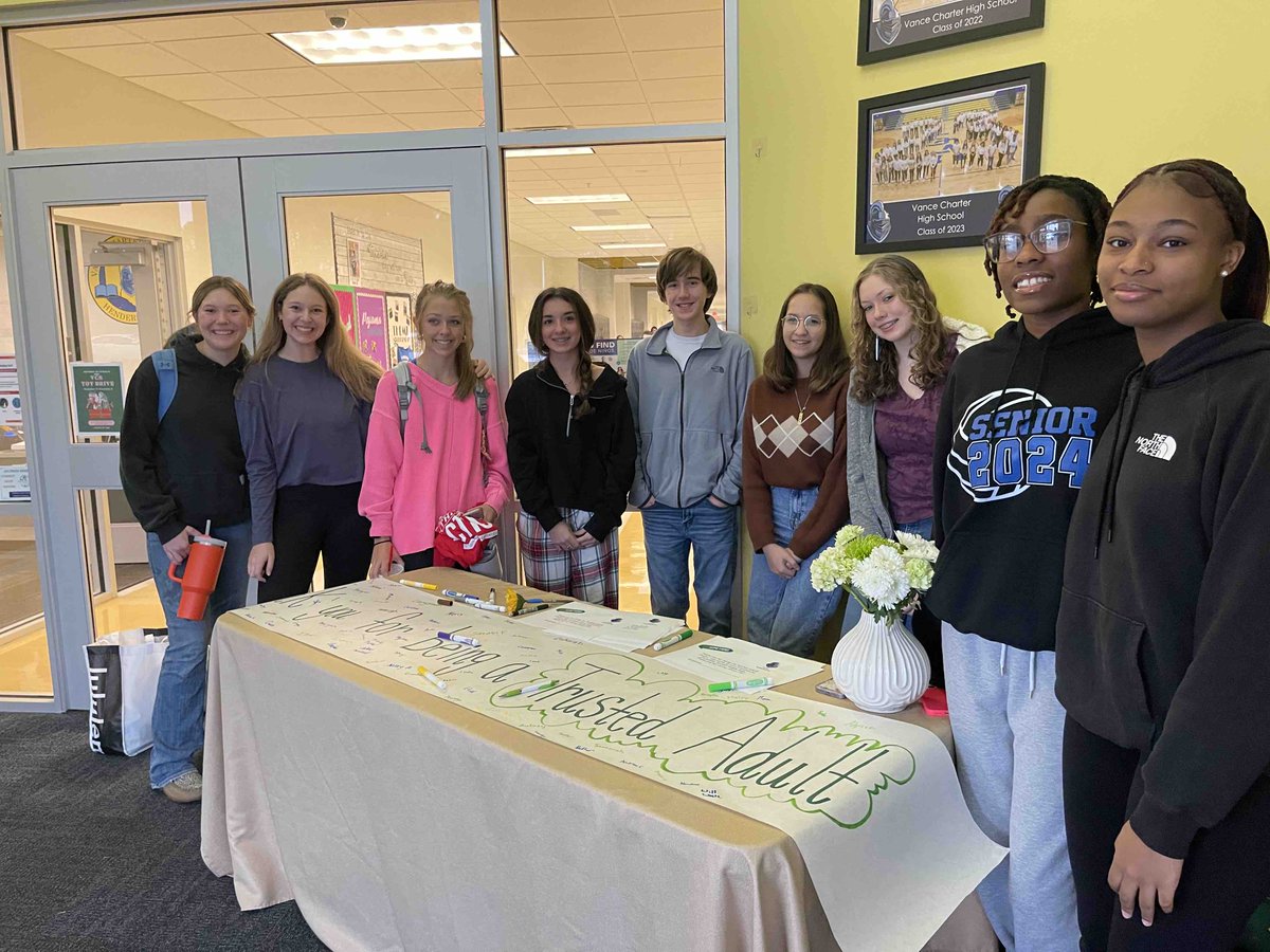 vancecharter's tweet image. SAVE Promise Club spent the morning showing GRATITUDE and thanking their trusted adult!  What a wonderful way to kick off the holiday season!