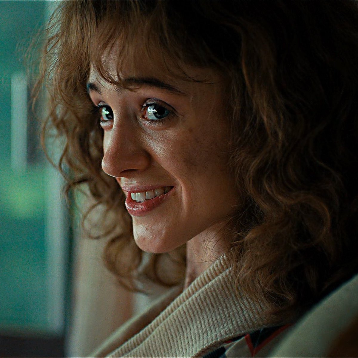 i’m looking                                and my heart
at you                                         loves the view