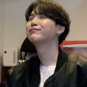 jooniepupp's tweet photo. these are the most yoongi smiles I've ever seen a cat make omg :] https://t.co/rEHjVk3YT3
