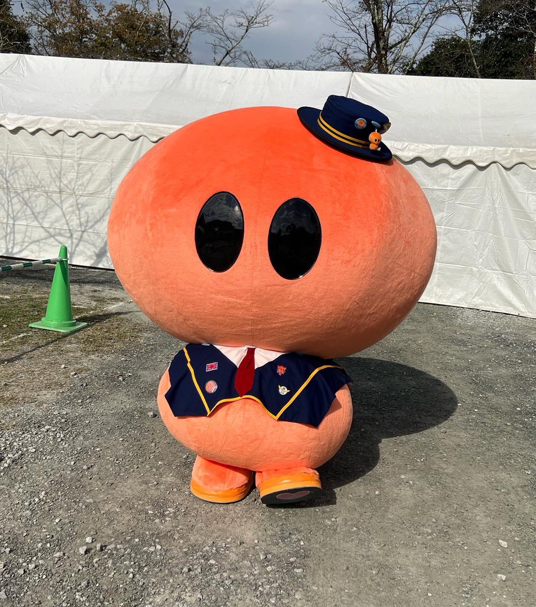 mondomascots's tweet image. Hokkun is the minimalistic orange mascot of Shimonoseki City, inspired by the oranges and the sunset there.