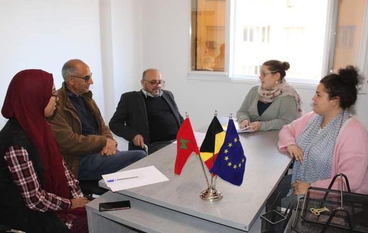 EnabelauMaroc's tweet photo. Partenariat 🇲🇦🇪🇺
📆 Ce 10/11 à #Oujda, #Tadafor a signé un new subsides avec #AMAD pour le financement de leur projet sur la "Promotion de la participation citoyenne de la société civile pour adopter les mécanismes de la démocratie participative"
#MarocUE #EnablingChange #SDGs https://t.co/m2zO0M30UX