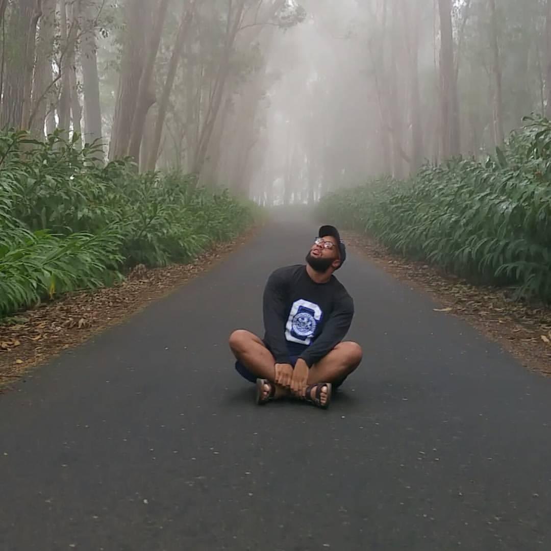 bearded_blerdd1's tweet photo. My women** friends got these poppin ass photos of me so I really think it’s just you https://t.co/b4PDd5ZGLh