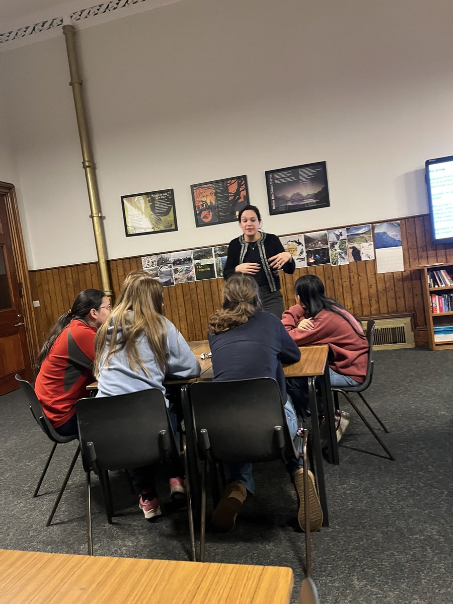 FettesLearn's tweet photo. Zeno’s Paradoxes explained expertly by Mrs Smith! Lots of good discussion and ideas at Paramecium this evening. https://t.co/VQAZuSkEV1