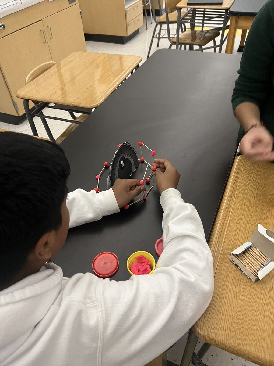 Mrs. Hutman tweet media