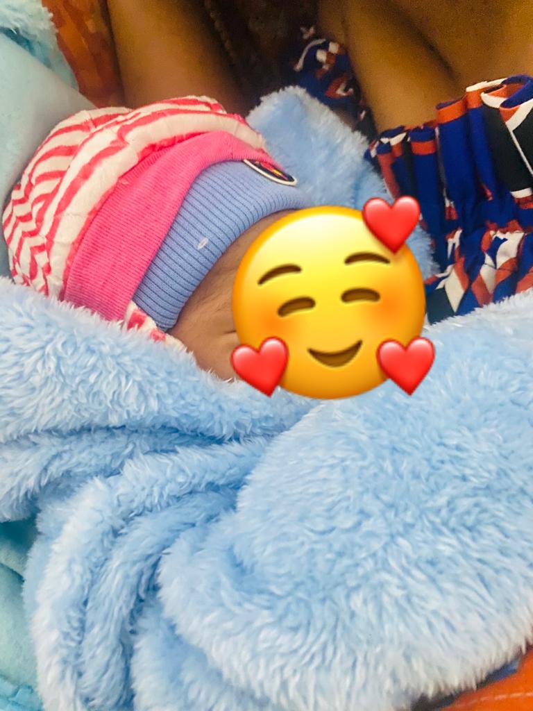 fon_oku's tweet photo. Blessed with a Baby Boy 👼😘

I proudly announce the arrival of a new born baby prince 👑 in my 👨‍👩‍👦‍👦 family. https://t.co/4nCvnn8L5U