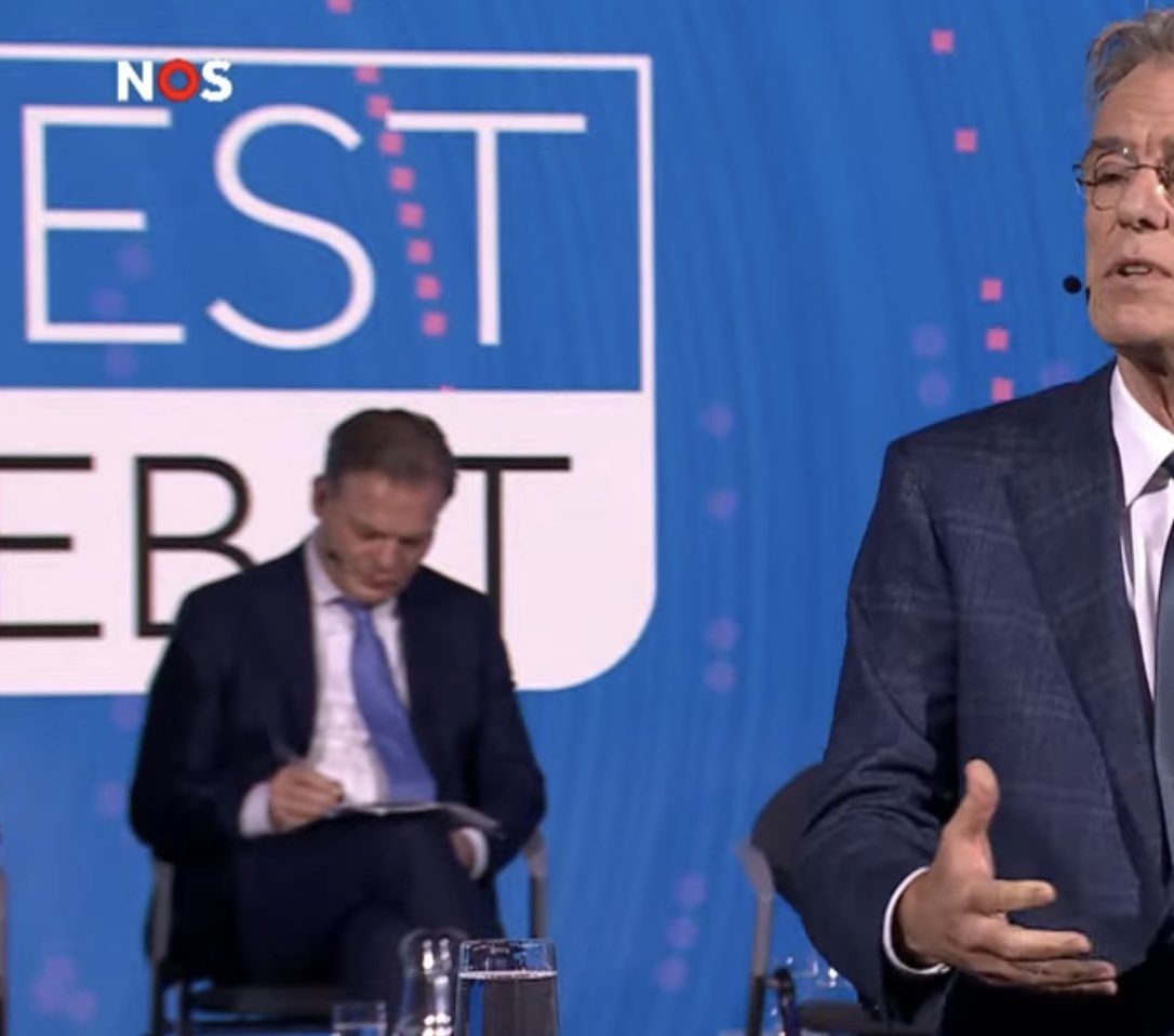 Omtzigt zit lekker even een non-lineair stelsel differentiaalvergelijkingen op te lossen