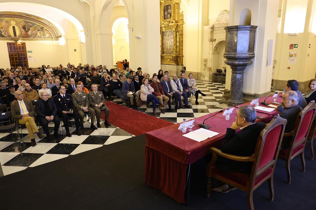 cvelazquezromo's tweet photo. Hoy es el inicio de un emocionante camino para #Toledo.
Por primera vez, desde el @toledoayto, hemos reunido a más de 150 asociaciones, entidades y agentes culturales de la ciudad para trabajar juntos en un objetivo claro y compartido: que Toledo sea Capital Europea de la Cultura en 2031.
Este encuentro es un claro ejemplo de la determinación de toda una ciudad por superarse y, trabajando juntos, lograremos que nuestra ciudad sea el epicentro de atención a nivel internacional. Un momento único que dejaría una huella imborrable.