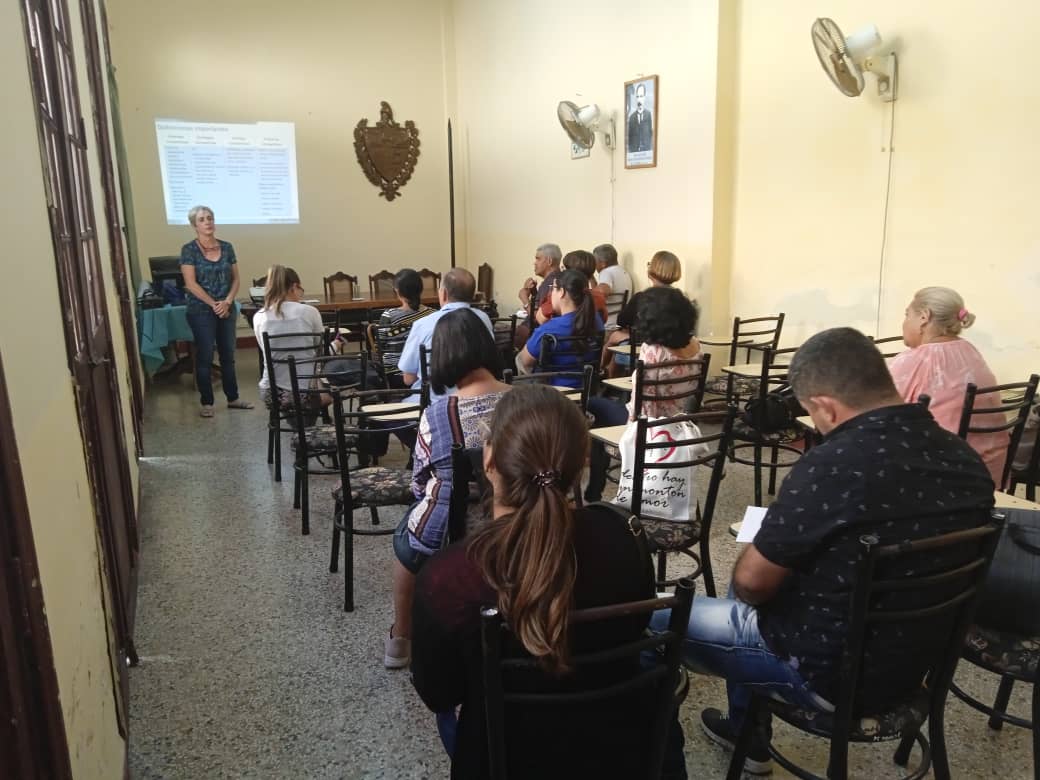 CigetVC_ginf's tweet photo. El @CIGETVC celebró con éxito el taller “Compitiendo con éxito: #Desbloqueando la #competitividad empresarial"
Agradecemos a todos los participantes por su entusiasmo y compartir experiencia y conocimientos sobre el tema.
@citmacuba @CITMAVCL @CigetVC_GDD @IDICT_Cuba https://t.co/2rNZTTjFby
