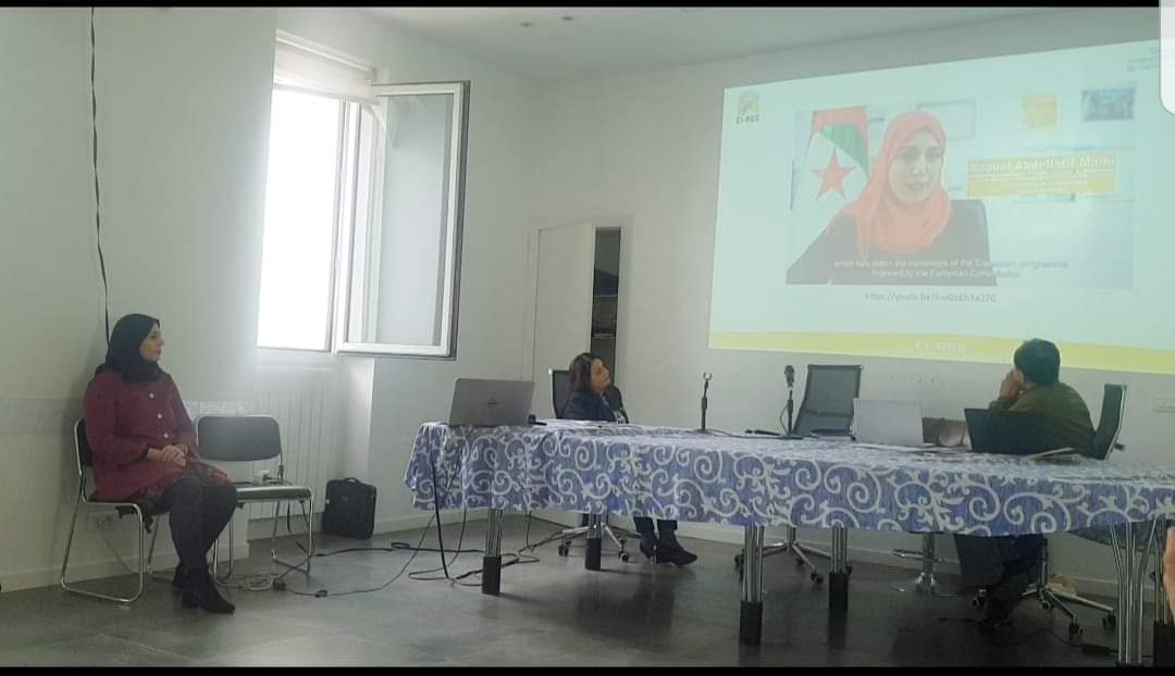 ciresproject's tweet photo. Professeur Naouel Abdellatif Mami,  Vice recteur des relations extérieureset coordinatrice du projet Ci-RES a été invitée par le CREAD pour présenter les résultats du projet 
Ciresproject au niveau du CREAD aujourd'hui 21 Novembre 2023. https://t.co/Fgjr5j6KZE