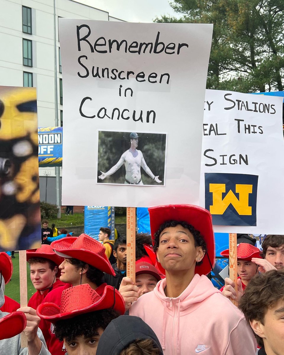 ChuckDouglas_'s tweet photo. Terp Nations sign game was on point.. 🪧
Tv didn't even show some of the best ones for fear of offending Conference darling, Michigan.
@FOXSports @BNKonFOX @CFBONFOX
@TerpsFootball #SignGate #MICHvsMD @B1Gfootball https://t.co/i8WKa1e4IH