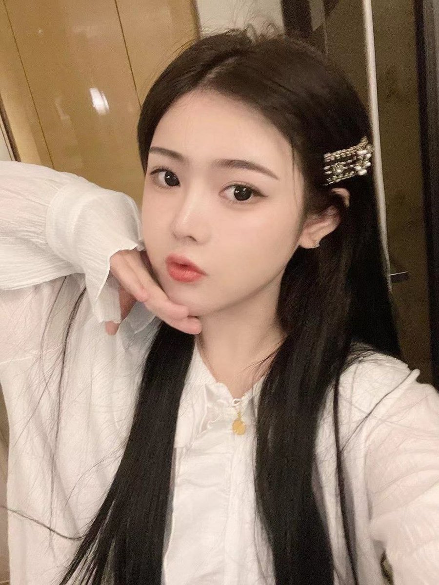 固原约炮少妇白领 tweet media