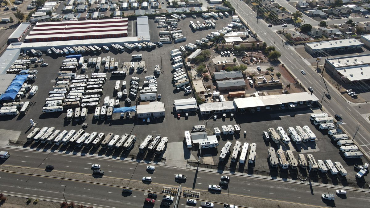 Sun_CityRV's tweet photo. What are you looking for in an RV? 

With 𝓞𝓥𝓔𝓡 150 𝓤𝓝𝓘𝓣𝓢, we can guarantee we can match you with the perfect RV for you!

#rv #rvlife #rvliving #rvlifestyle #rvtiktok #rvtour #rvfamily #camper #camperlife #campers #camperlifestyle #campersoftiktok #suncity #suncityrv https://t.co/iattr7oSAF