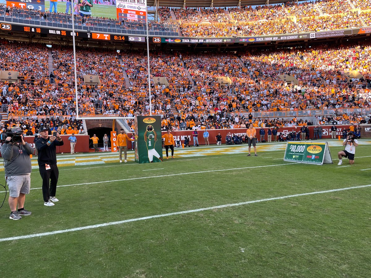 The @volsports fans at Neyland Stadium got a special treat this past Saturday when Athens City Primary School's Tara Brown won $2,500 for her classroom in The Eckrich $1 Million Throw for Teachers!