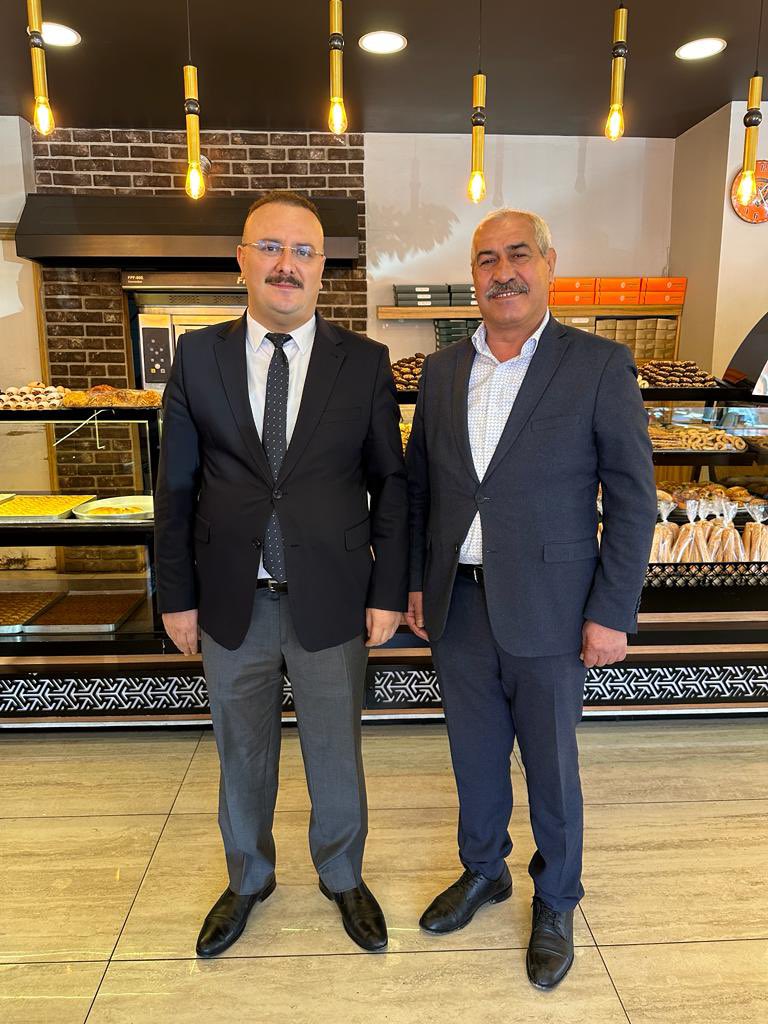 ZİYARET..Akparti Toroslar ilçe başkanımız Sn.Ferdi Çokkeser bizleri işyerimizde ziyaret etmiştir..Sayın başkanımıza nezaketinden dolayı çok teşekkür ederim..