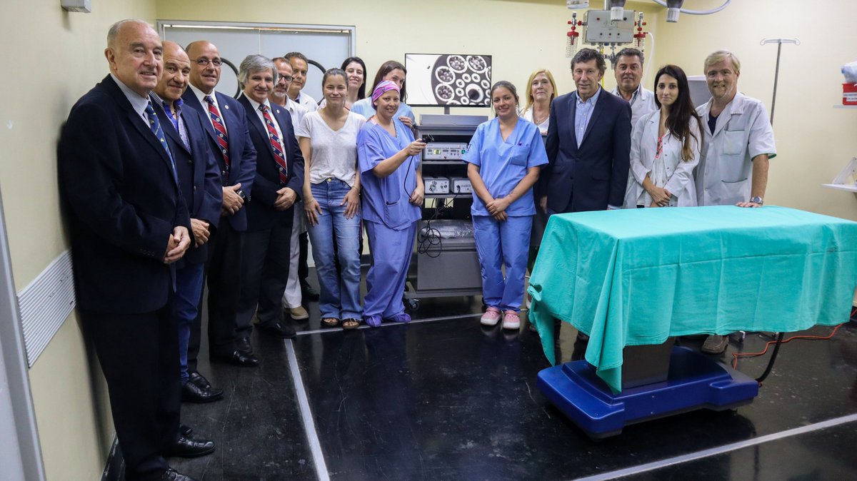 gustavoposse's tweet photo. Junto a miembros de la comisión directiva de @Autoclasica, recibimos nuevos equipos de diagnóstico por imágenes para el Hospital Materno Infantil de San Isidro.

Muchas gracias por el férreo compromiso que siempre demuestran para con toda nuestra comunidad. https://t.co/FcelguAUAd
