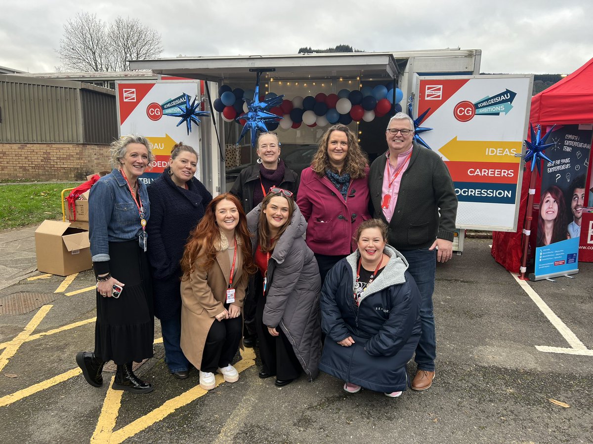 Exciting day for CG Ambitions! Today, we launched our trailer on Crosskeys campus, inviting students to drop in & connect with their Progression Coach or Enterprise Champion. From career advice to starting their own business, we're here to support every step of their journey.