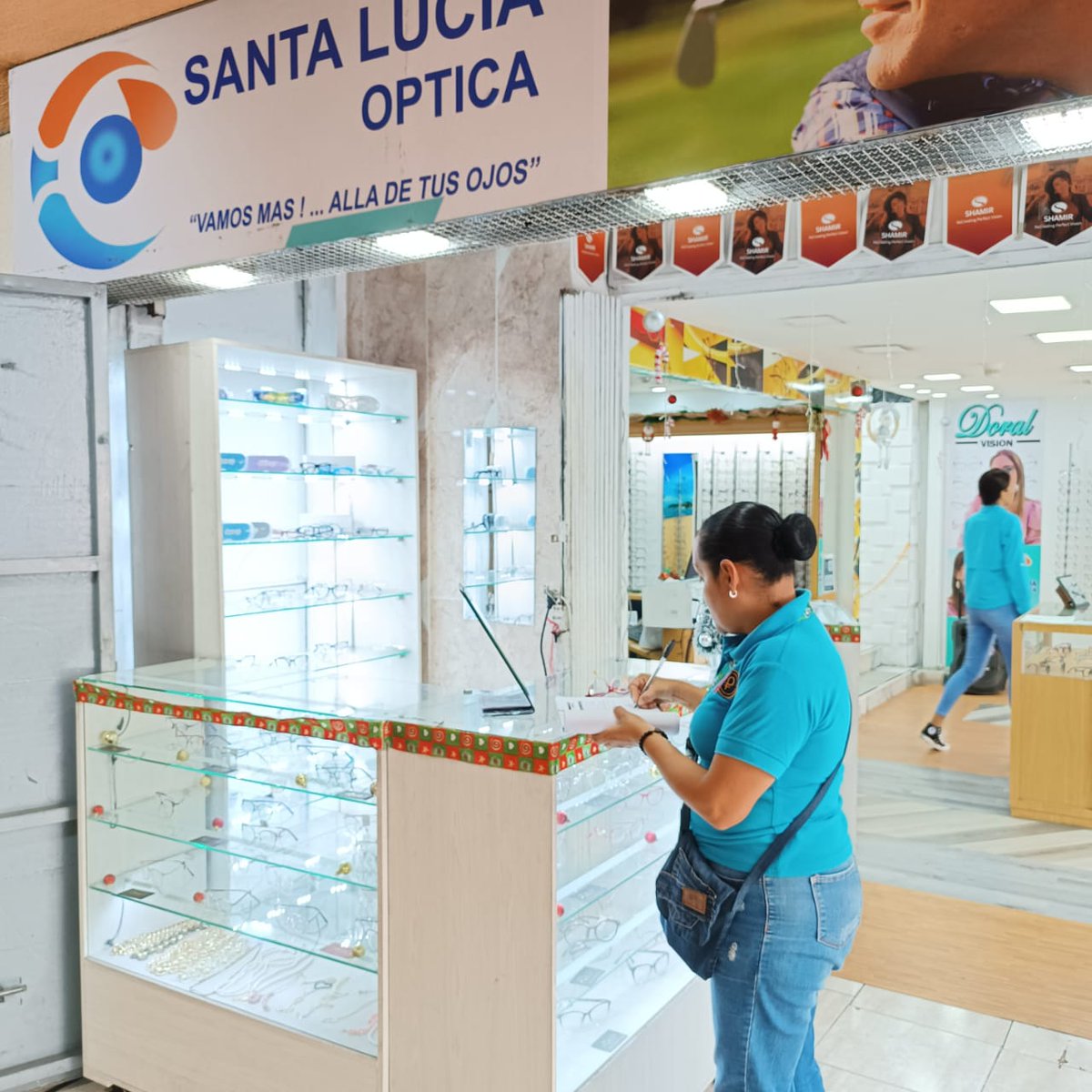 Banavihaldia's tweet photo. #BanavihCentral🇻🇪|| Jornada de verificación del cumplimiento de los deberes formales con el Fondo de Ahorro Obligatorio para la Vivienda #FAOV.
Municipio Libertador, sector Av. Urdaneta.
☑️42 empleadores verificados.
#CumpleConTuAporte https://t.co/RXa2fr8pF1