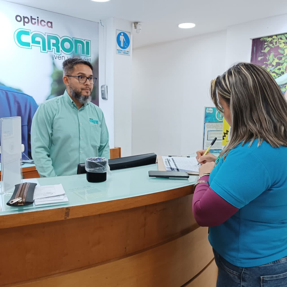 Banavihaldia's tweet photo. #BanavihCentral🇻🇪|| Jornada de verificación del cumplimiento de los deberes formales con el Fondo de Ahorro Obligatorio para la Vivienda #FAOV.
Municipio Libertador, sector Av. Urdaneta.
☑️42 empleadores verificados.
#CumpleConTuAporte https://t.co/RXa2fr8pF1