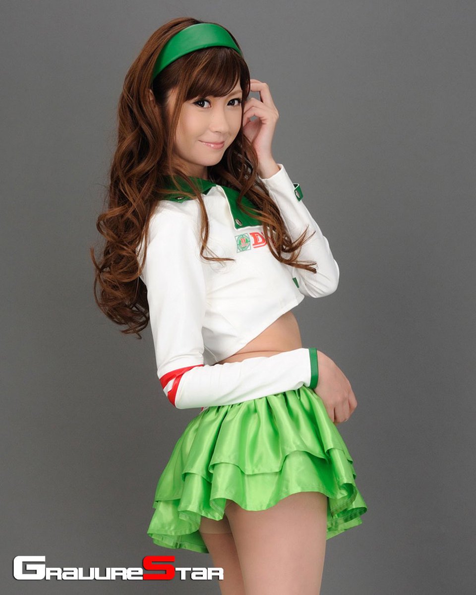 GravureStar_com's tweet photo. 引��後も根強い人気のあるレースクイーン、佐崎愛里さんが2012年レースクイーン大賞でグランプリを受賞した記念すべきコスチュームです。このお宝フォトをGravureStarでお楽しみください！

https://t.co/x87vlirT7K https://t.co/GMG9Fvv6b8