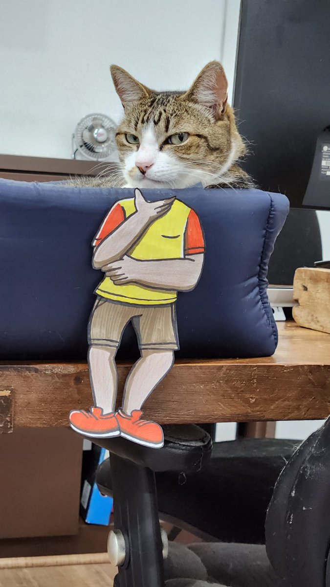 sardinhanafirma's tweet photo. Humanos vieram aqui pra firma em pleno feriado para fazer isso comigo. Vocês não tem nada melhor pra fazer não? Um churrasco? Uma praia? Um barzinho? Uns amigos pra ver? https://t.co/pUECg7sc84
