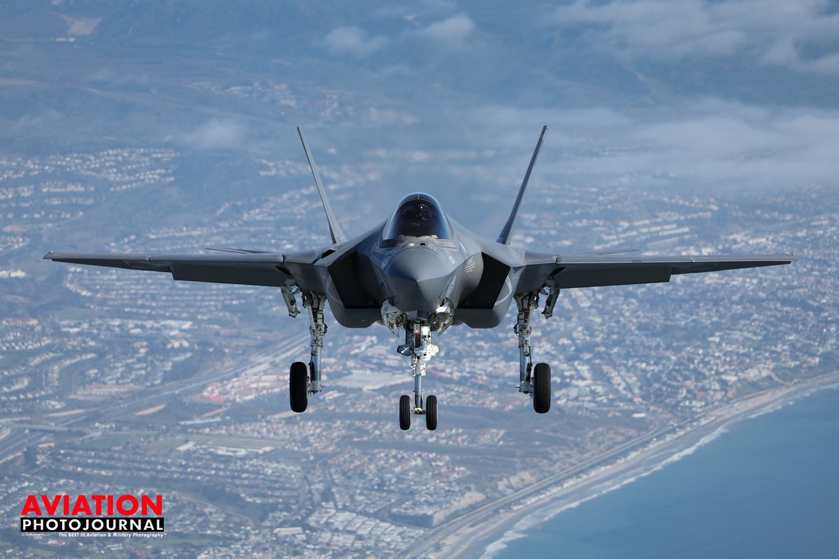 AVIATIONpj's tweet photo. @USNavy F-35C over Huntington Beach, CA during the 2023 @Pacific_Airshow https://t.co/8FaZJyzyye