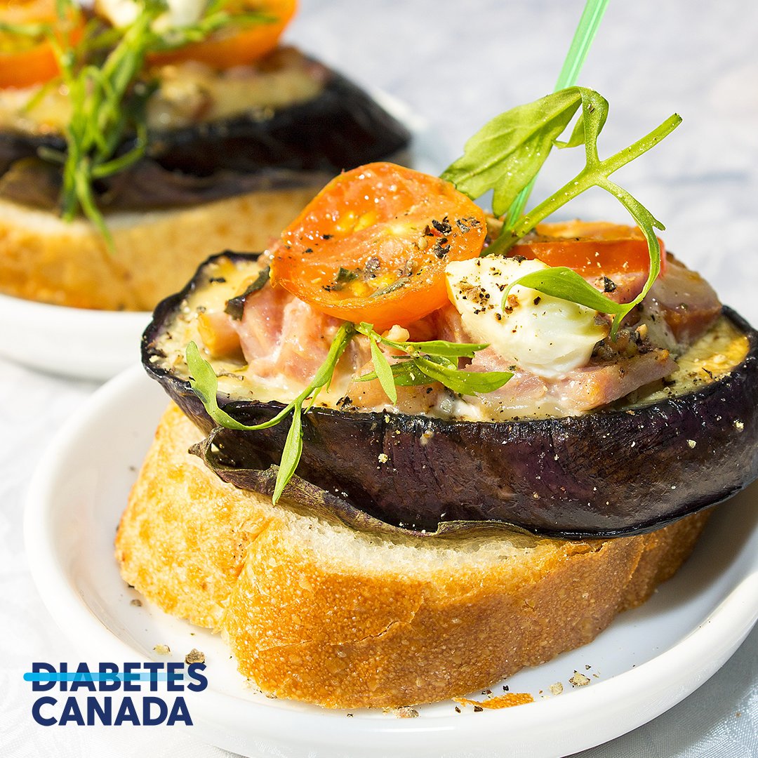 DiabetesCanada's tweet photo. Find out how smart food choices can help lower your blood sugar levels. Read more: https://t.co/59m3ZanFBQ #LetsMakeTime #DiabetesAwarenessMonth https://t.co/vGgji7IQpp
