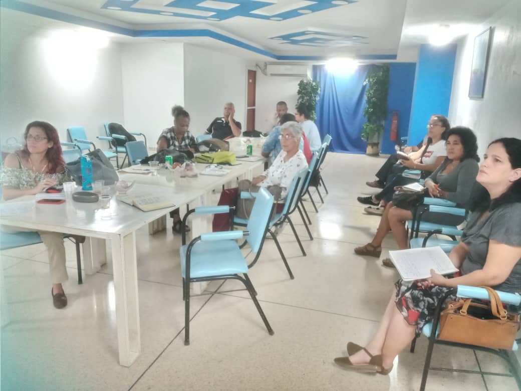OCTICuba's tweet photo. El equipo #OCTI del #IDICT desde la teoría y la practica continúa ofreciendo las acciones de capacitación del servicio de Consultoría para el Desarrollo de Observatorios Científicos y Tecnológicos, en este caso al #MINEM. Para juntos hacer #cienciaparatodos https://t.co/n0te1QUoQy