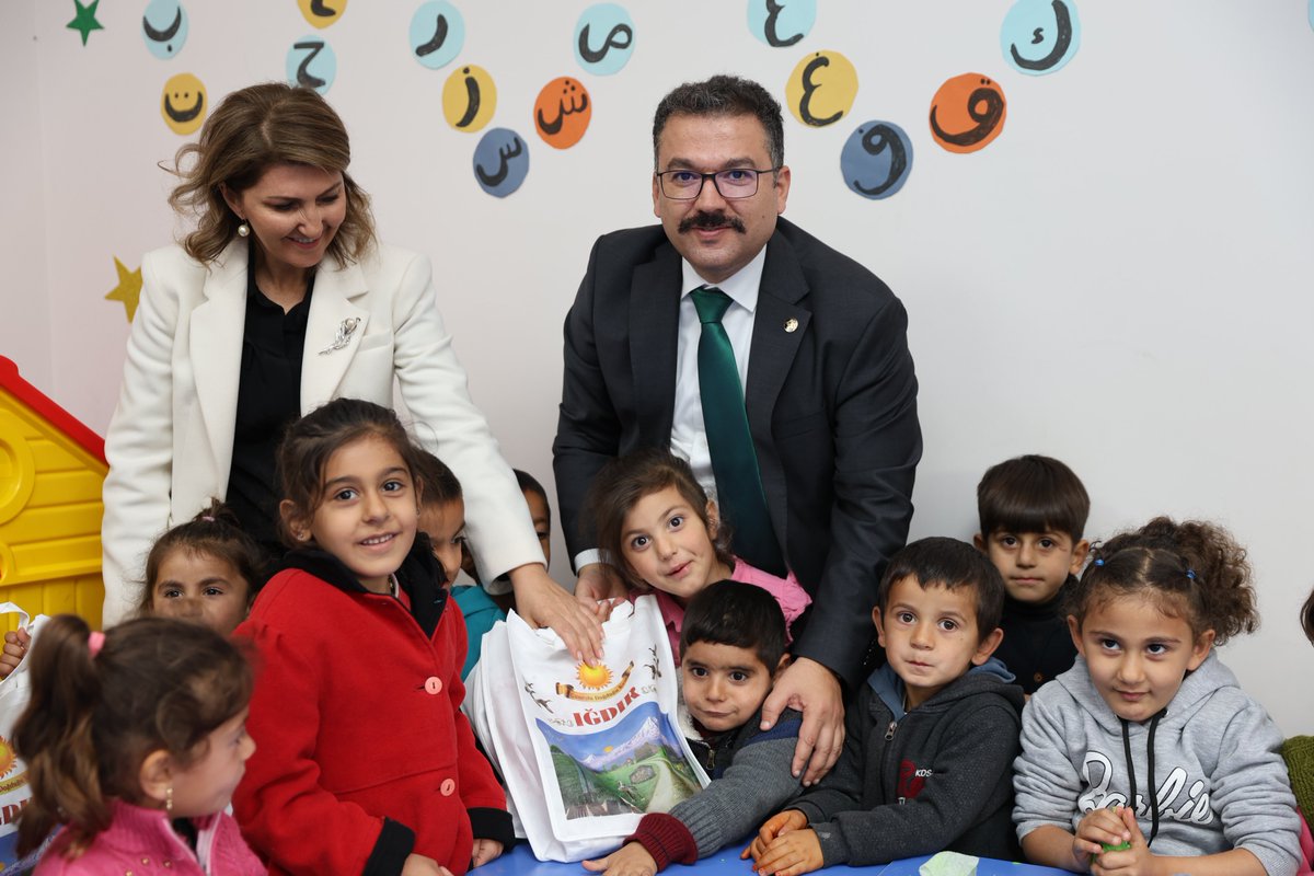 valiercanturan's tweet photo. Çocuklar, dünyanın en kıymetli hediyeleri❤️

📍Iğdır Aile Destek Merkezi (ADEM) https://t.co/oRfcdLyyHB