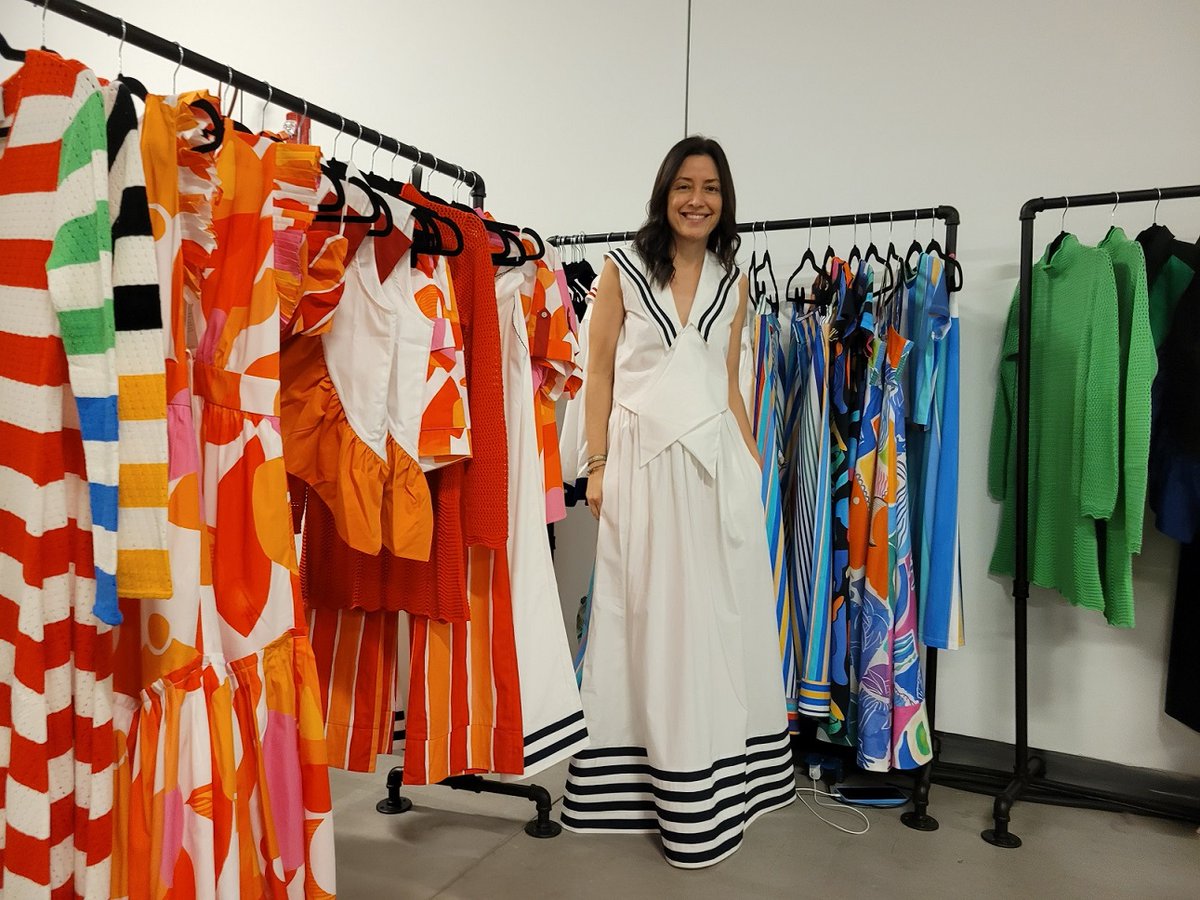 Promperu's tweet image. 🇵🇪 Seis empresas nacionales se presentaron en el Latin American Fashion Summit LAFS 2023 ✨✨, un evento realizado en Miami que reúne a la élite mundial de la moda y la vanguardia textil 👚👗. #ModaPeruana #AlpacaDelPerú #PerúTextiles