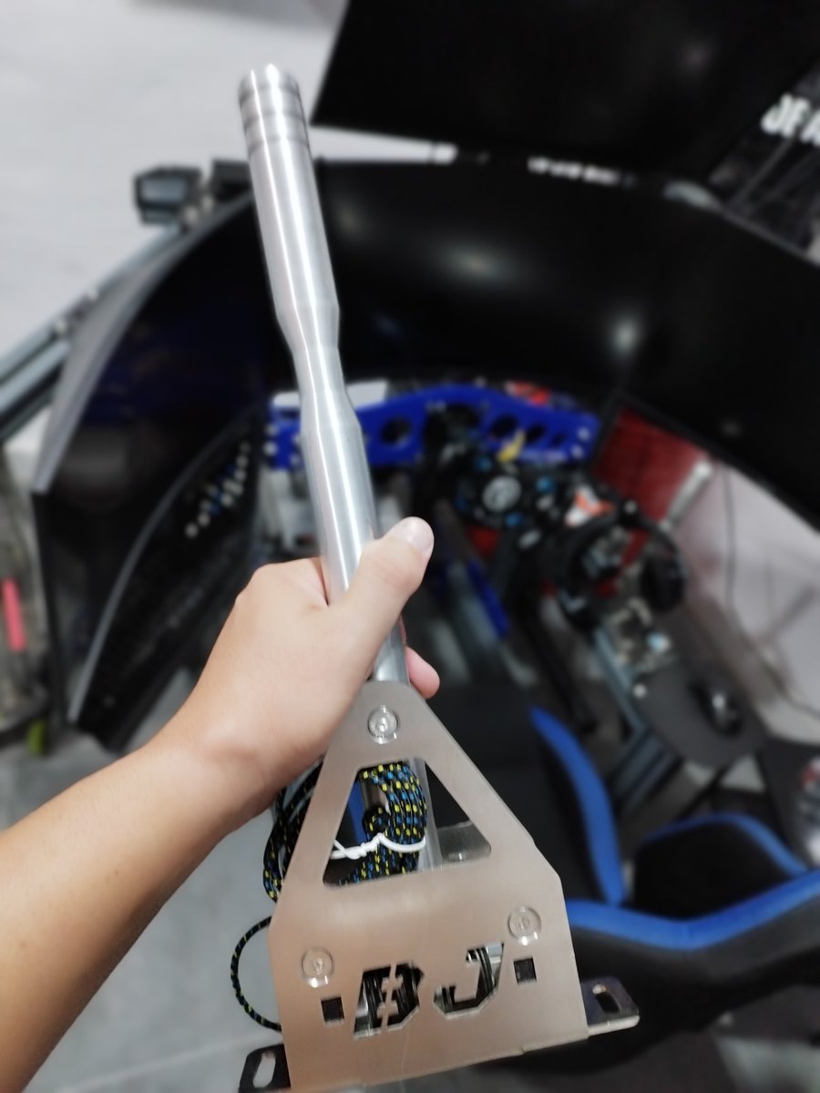 Ya nos ha llegado el premio del sorteo de la <a href="/RinconRacing/">RinconRacing TMCustomLogos</a> #WinterCup
Este pedazo de Shifter <a href="/Bjsimracin1/">BJSIMRACING</a> 
Espectacular! 

Gracias por todo chicos 🙌