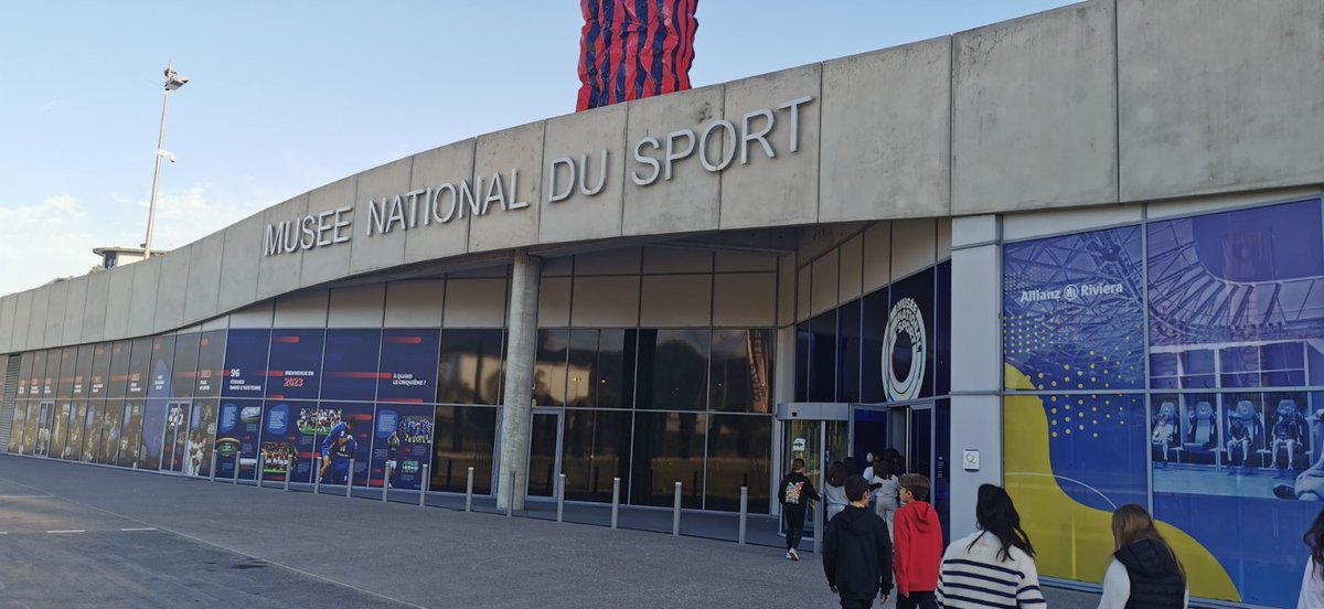 BertyCollege's tweet photo. Notre classe olympique (projet dans le cadre des #JeuxOlympiques2023 ) a visité le musée national du sport. Une journée riche en découvertes. 
@MuseeduSport @AcademieNice https://t.co/U3hUqZBiUI