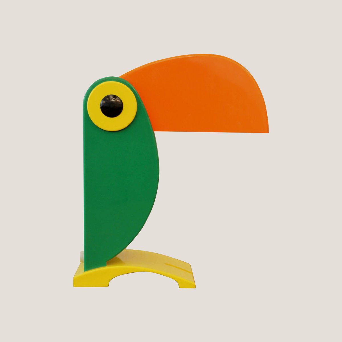 cathlynsa's tweet photo. Retro Toucan Desk Lamps ∘ Designed by H.T Huang, 70s / 80s. https://t.co/l1CE6cbdix