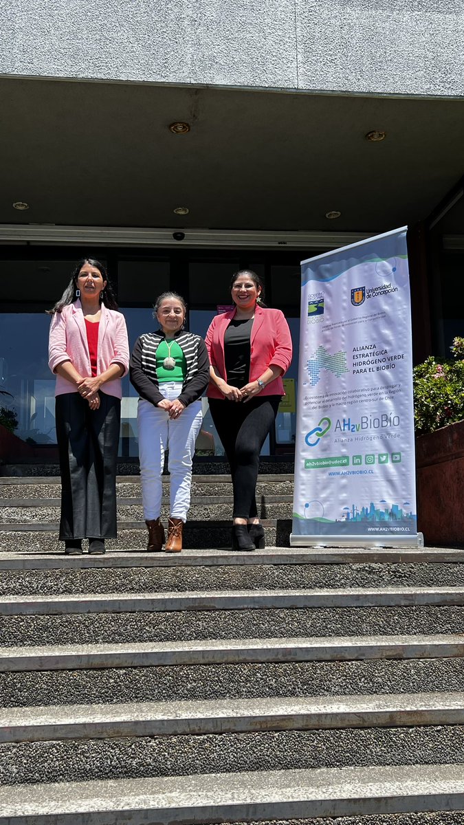 Nos visita la Seremi de Energía, Daniela Espinoza y la Gerente de la Unidad de Hidrógeno y Sostenibilidad del IIT UdeC Andrea Moraga, para conocer los avances del proyecto  “Combustible de aviación a partir de hidrocarburos sintéticos derivados de plásticos residuales” #SAF