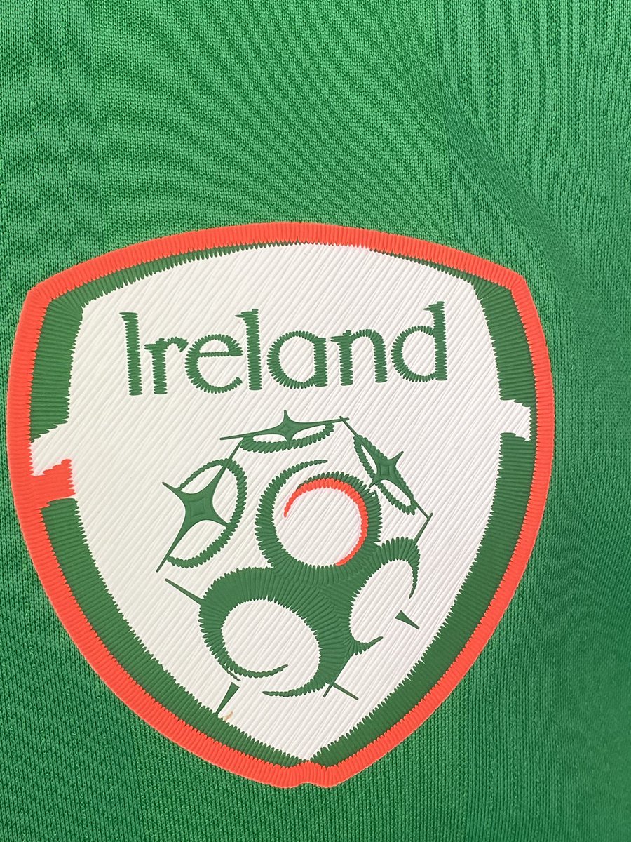 MarksJerseys's tweet image. ☘️103 and out. New Balance 2017/18 Ireland home shirt complete with James McClean name and number.

McClean always gave 110% in an Irish shirt and bows out tonight against New Zealand. 

#MarksJerseys #McClean #COYBIG #FootballShirts #JamesMcClean