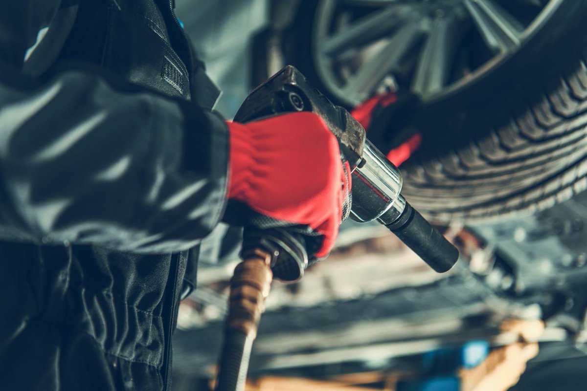 TotalTire_Auto's tweet photo. Routine tire rotations help equalize tire wear. Call us today about a tire rotation! Our tires always come with free rotation! https://t.co/1mSg6f6kLg
