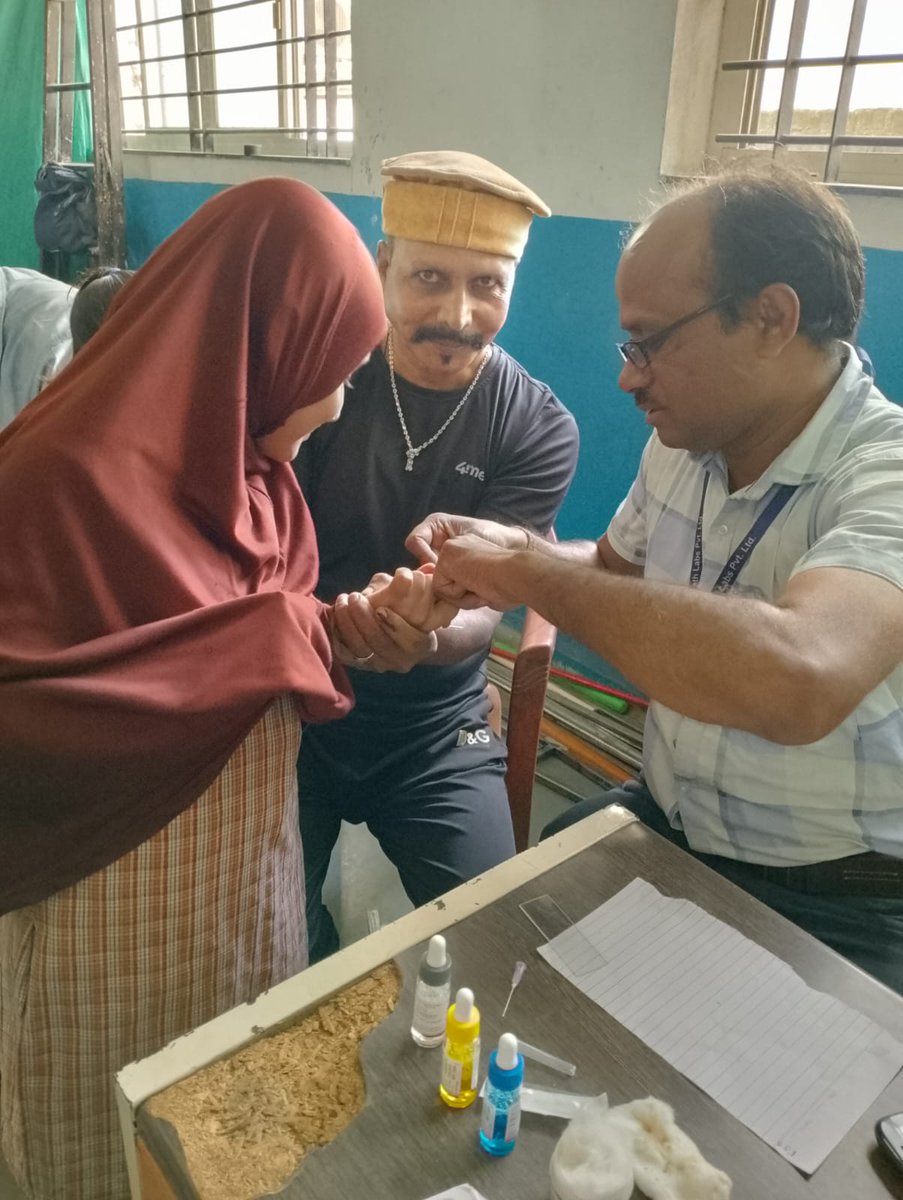msa_org21's tweet photo. आज यहां जिन पब्लिक स्कूल मे बच्चों का स्वास्थ्य परीक्षण और ब्लड ग्रुप की जांच की गई
स्कूल प्रिंसिपल हूमईरा खान द्वारा स्कूल में बुलाया गया प्रिंसिपल मैडम और डॉक्टर टीम पूरे स्टाफ के द्वारा बच्चों का पूरा चेकअप किया और ब्लड ग्रुप की जांच की गई 
जिला अध्यक्ष 
ऐन के लाला https://t.co/r4gwZJ0Nrr